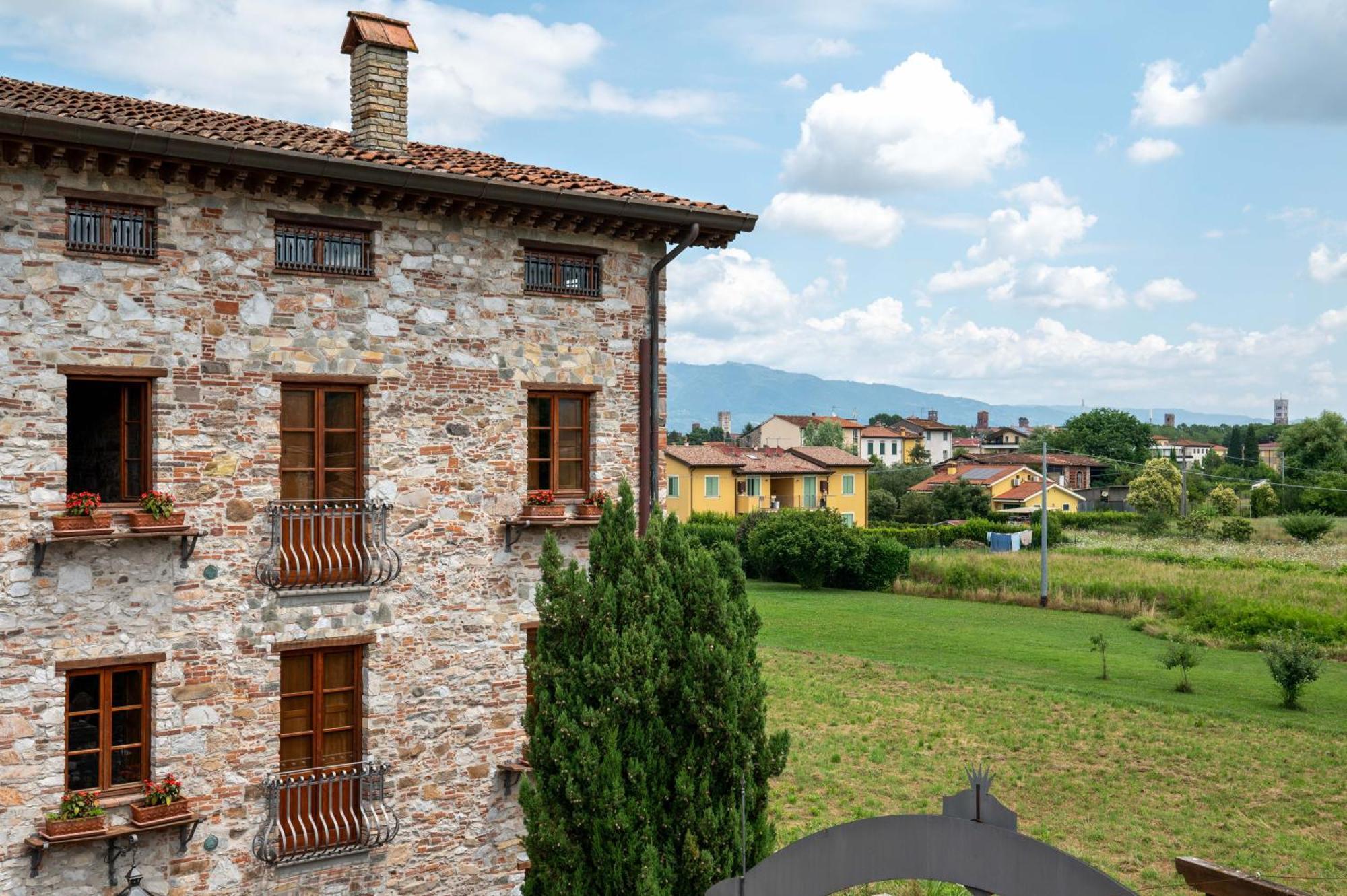 Villa Corte Degli Dei Lucca Exterior photo